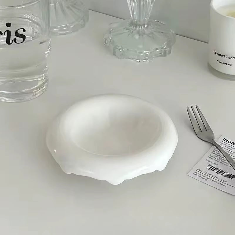 Nordic Flavor Ceramic Small Dish, Cute Small Dish with Heart Shaped Flowers for Home Use Snack Dip Seasoning Small Dish