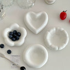 Nordic Flavor Ceramic Small Dish, Cute Small Dish with Heart Shaped Flowers for Home Use Snack Dip Seasoning Small Dish