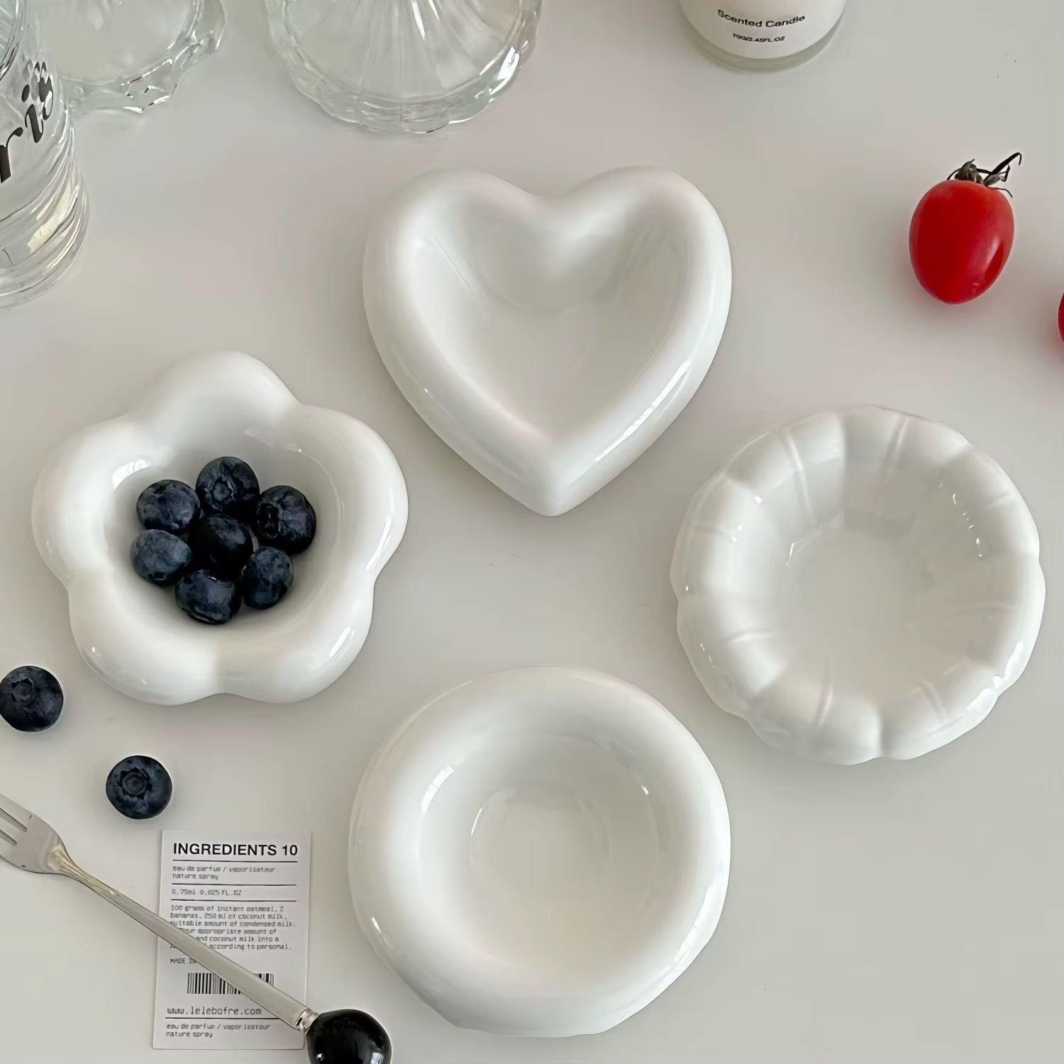 Nordic Flavor Ceramic Small Dish, Cute Small Dish with Heart Shaped Flowers for Home Use Snack Dip Seasoning Small Dish
